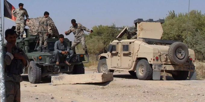 Mindestens 40 Tote - Taliban attackieren Militärbasis in Südafghanistan