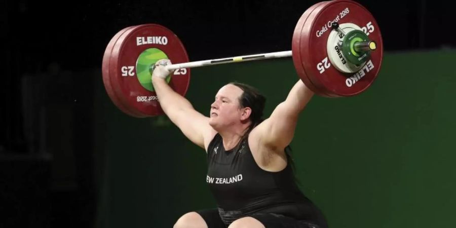 Die neuseeländische Gewichtheberin Laurel Hubbard. Foto: Mark Schiefelbein/AP/dpa