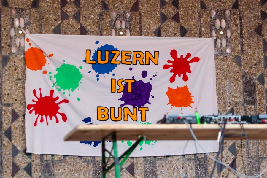 Die Gegendemo fand unter dem Titel «Luzern ist bunt» statt.