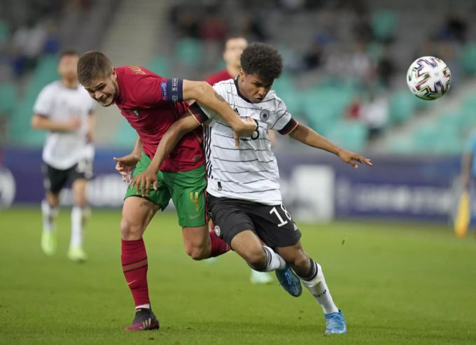Der Deutsche U21-Stürmer Karim Adeyemi steht nach zwei Saisonspielen bei vier Toren für den FC Red Bull Salzburg. Karim Adeyemi