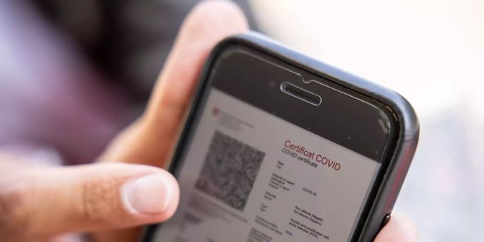 Wer kein Covid-Zertifikat nachweisen kann, muss zwei Tests abliefern. Einer bei der Einreise und ein zweiter vier bis sieben Tage nach der Rückreise. rückreise