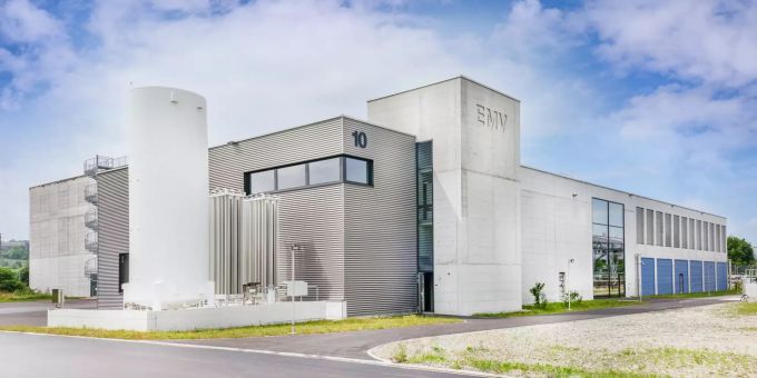 avm