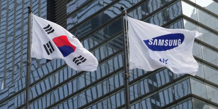 Samsung Electronics meldet einen deutlichen Anstieg des Betriebsgewinns für das abgelaufene Quartal.