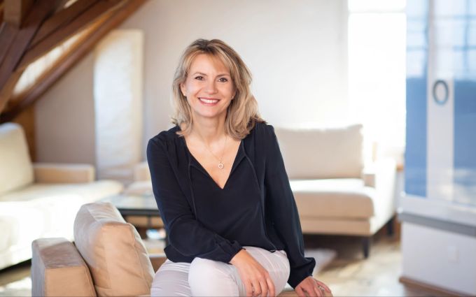 Piroska Gavallér-Rothe ist Kommunikationstrainerin, Paartherapeutin und Buchautorin («Wertschätzend Klartext reden». Piroska Gavallér-Rothe