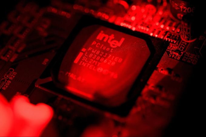 Bis Ende des Jahres will Intel Battlemage-GPUs auf den Markt bringen. (Symbolbild) intel battlemage Chip