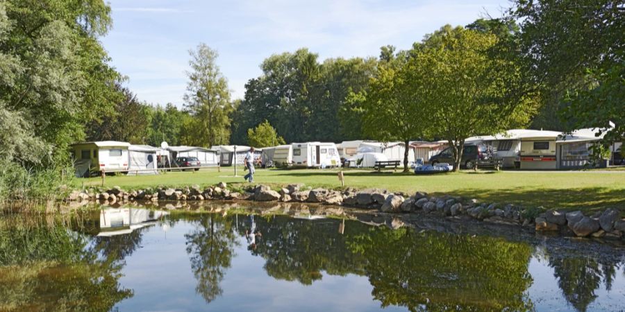 campingplatz gampelen schliessung