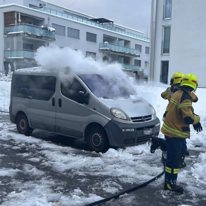 St.Gallen Parkplatz Brand schnee