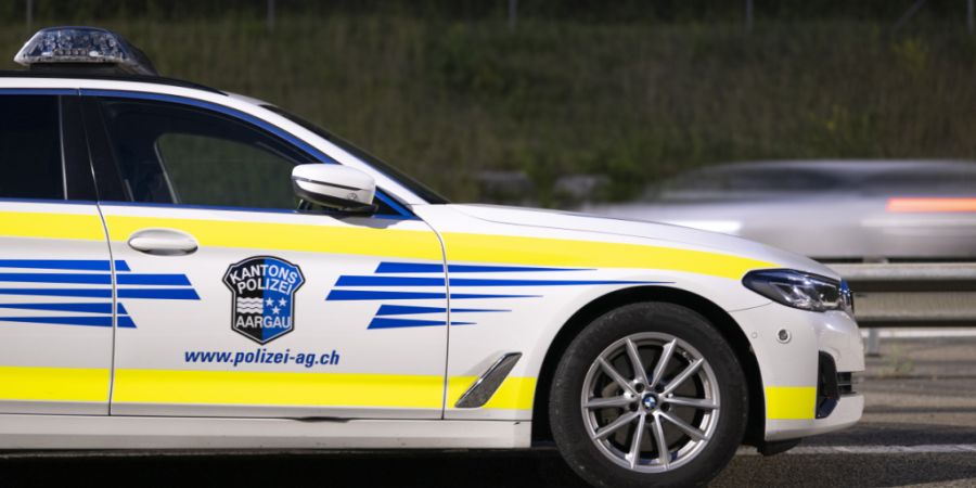 Am Dienstagmorgen wurde eine 14-jährige Schülerin in der Nähe der Kreisschule Rohrdorferberg im aargauischen Niederrohrdorf angefahren und mittelschwer verletzt. (Symbolbild)