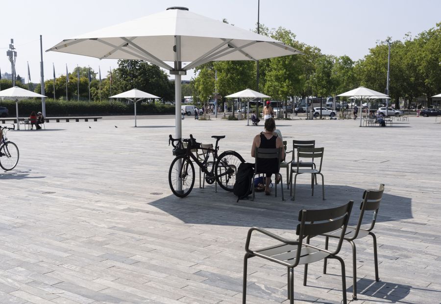 Die Temperaturen gehen Donnerstag und Freitag leicht zurück, es bleibt aber hochsommerlich warm.