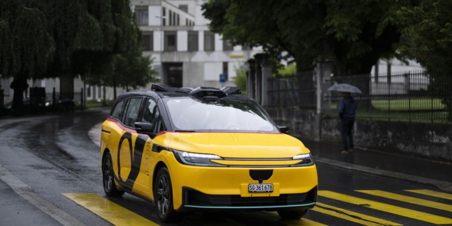 In und um Altstätten sind die Robotaxis bereits regelmässig unterwegs, vorerst noch für Testfahrten und ohne Passagiere an Bord. (Archivbild)