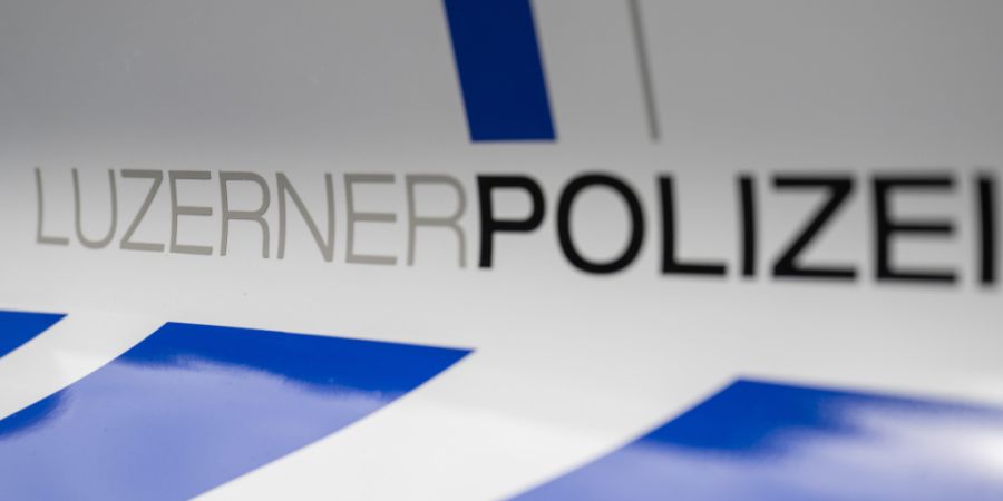Die Luzerner Polizei geht davon aus, dass der Unfall durch ein medizinisches Problem des Lenkers verursacht wurde. (Symbolbild)