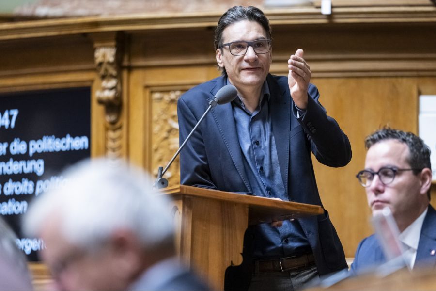 Gerhard Andrey fordert, dass der Bundesrat die Beschaffung der F-35-Jets stoppt.