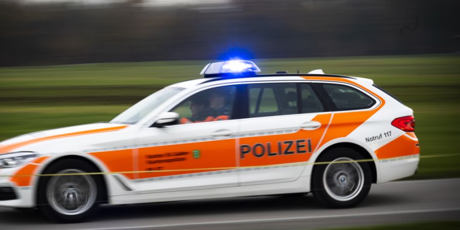 Am Gonzen im Kanton St. Gallen hat in der Nacht auf Samstag ein Waldbrand die Einsatzkräfte beschäftigt. (Archivbild)