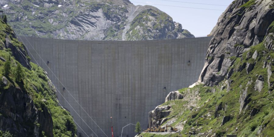 Die Staumauern am Grimselsee sollen erhöht werden. (Archiv)