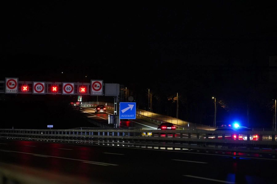 DIe Autobahn wurde kurz darauf wieder in beide Richtungen freigegeben.