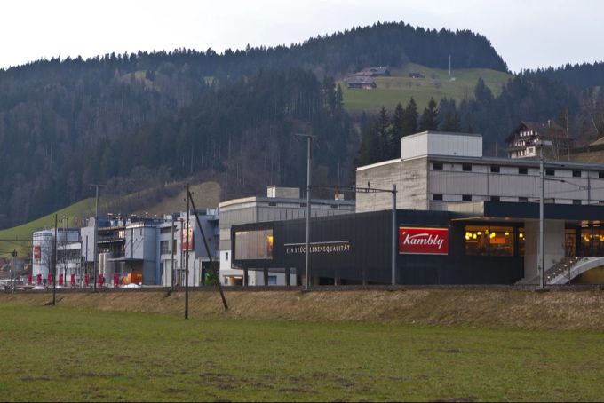 Die Kambly-Fabrik lockt jedes Jahr Hunderttausende nach Trubschachen im Emmental. Kambly