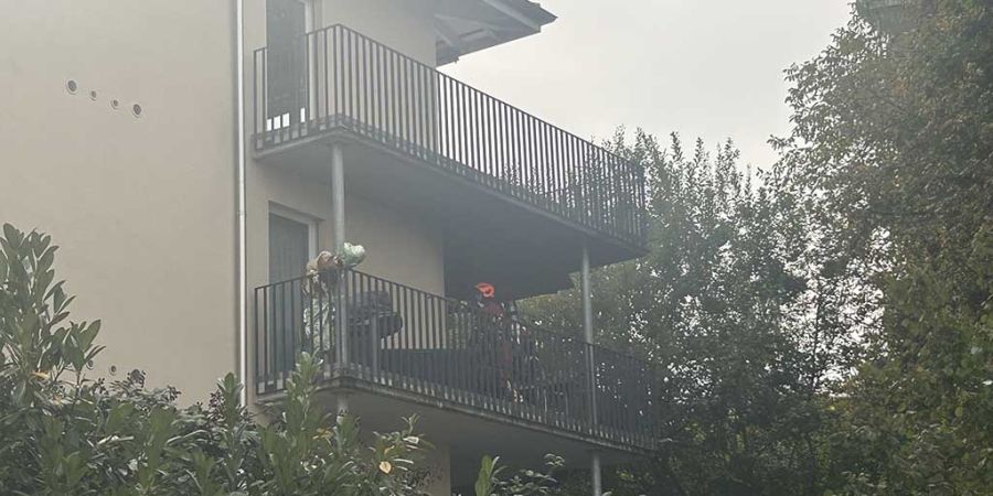 Die Flammen hinterliessen deutliche Spuren am Gebäude.