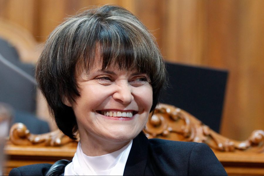 Micheline Calmy-Rey (SP) war von 2003 bis 2011 im Bundesrat. Im Bild: Die damalige Bundespräsidentin am Ende ihrer letzten Debatte im Ständerat am 22. Dezember 2011.