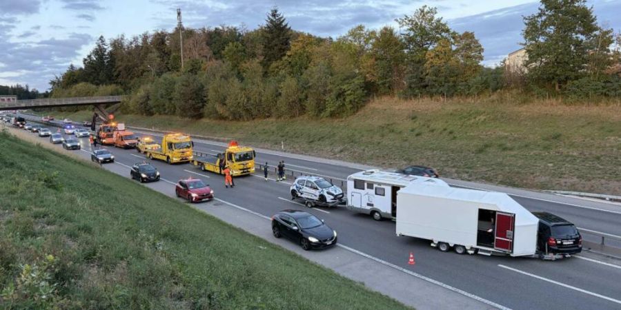 Die Polizei erinnerte Besitzer von Auto-Anhängern im Communiqué an ihre Verantwortung.