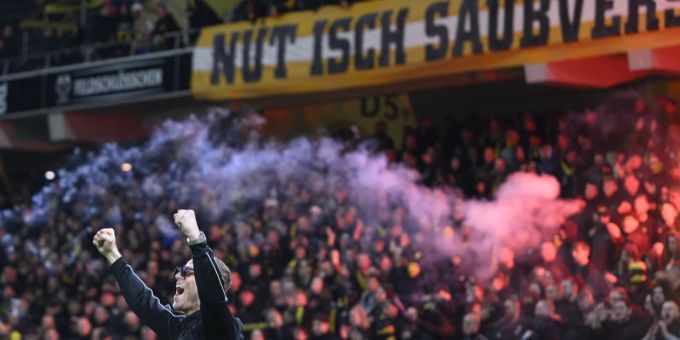 Zu später Stunde - YB feiert mit 2000 Fans den Meistertitel im Wankdorf