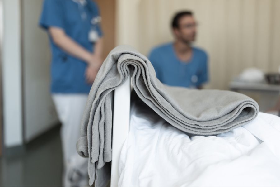 Aufgrund der hohen Sauerstoffversorgung durch das Gel wird die Wundheilung beschleunigt. (Symbolbild)