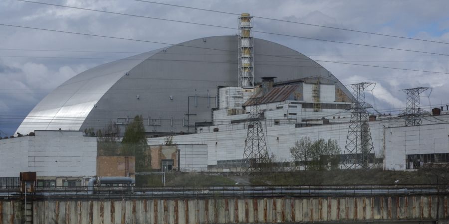 über dem Unglücksreaktor