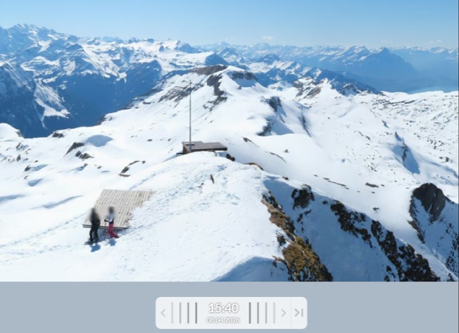 Um 15.40 Uhr wandert das Duo weiter.