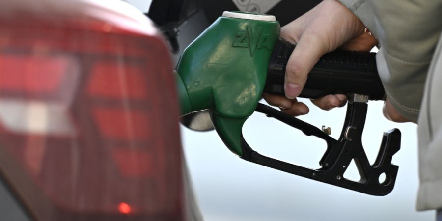 Die Feuerpause zwischen dem Iran und den USA soll laut US-Präsident Trump auf unbestimmte Zeit verlängert werden. Doch am Ölmarkt sorgt das kaum für Entspannung. (Archivbild)