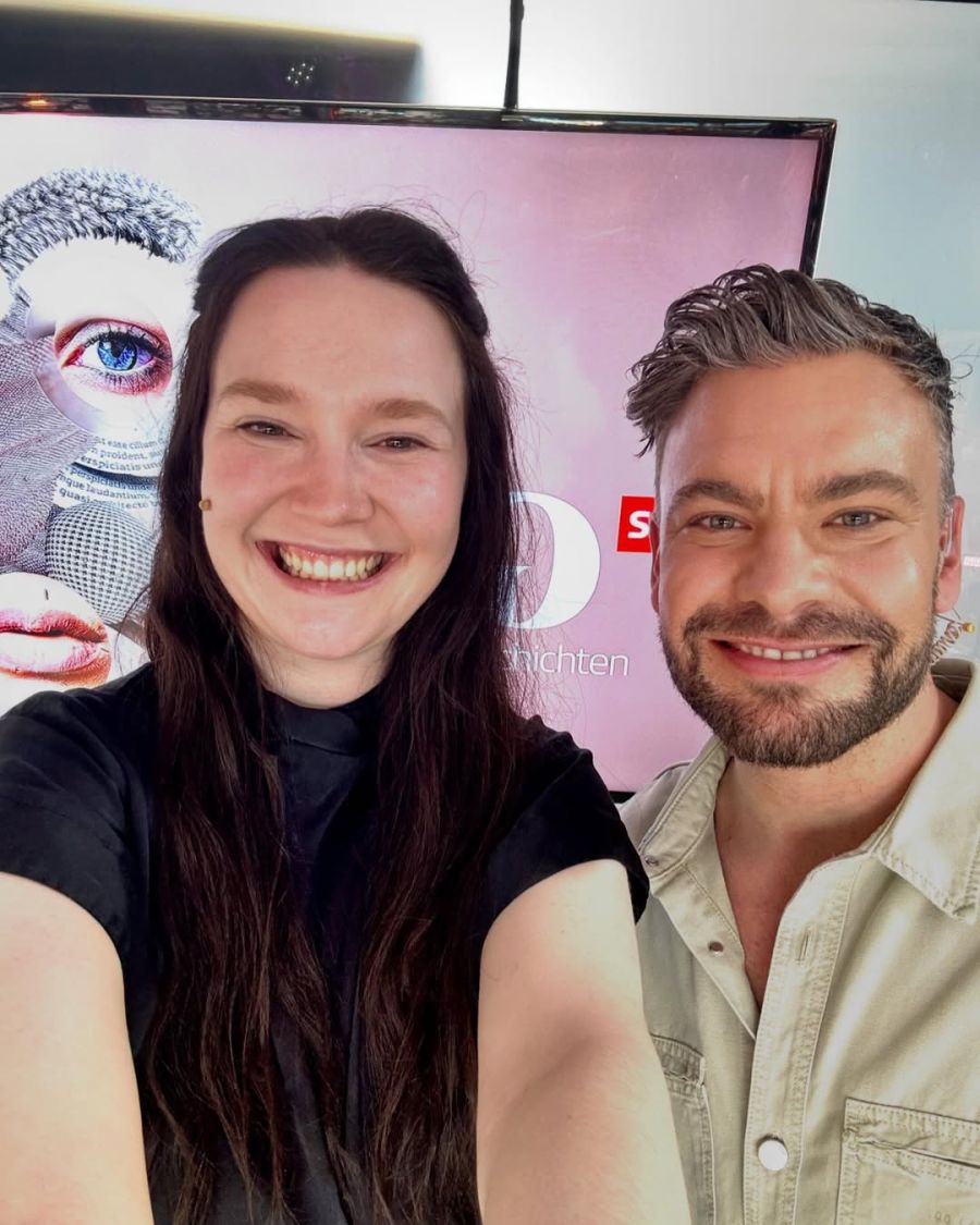 Hier traf er unter anderem auf die letztjährige Schweizer Anwärterin Zoë Më.