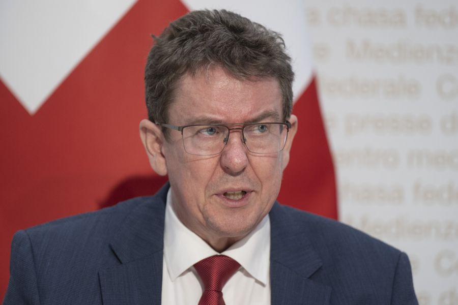 Albert Rösti hat jedoch Einwände zu Formulierungen seiner Partei im Abstimmungsbüchlein zu den Themen Asyl, Gesundheitswesen und Wirtschaftswachstum.