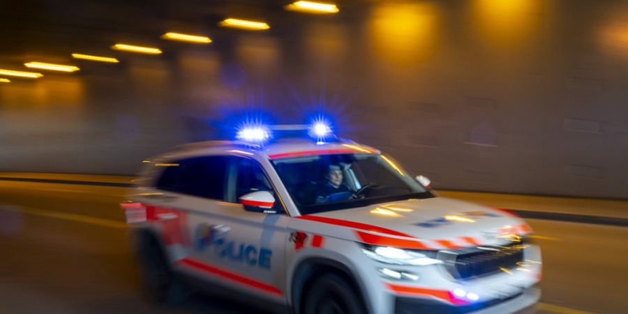 Eine Patrouille der Genfer Polizei fand die Leiche des Opfers (Archivbild).