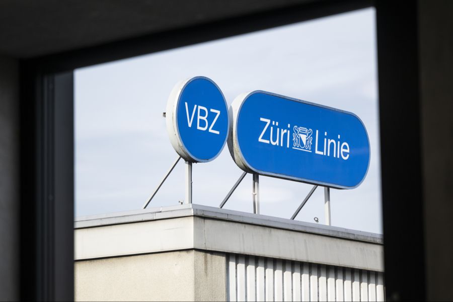 Bei den Verkehrsbetrieben Zürich können immerhin die Hälfte der Fundgegenstände an ihre Besitzer zurückgegeben werden.