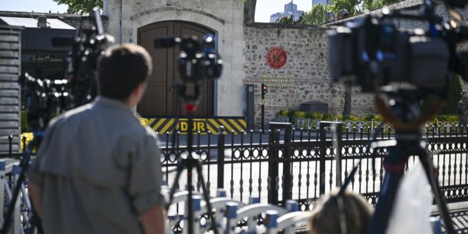 Die Medien sind bereit: Am Freitag sollen die Ukraine und Russland in Istanbul mitenander verhandeln. istanbul
