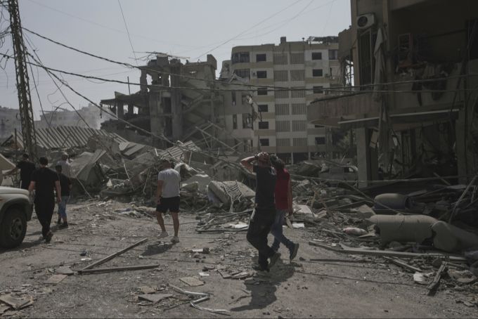 Nach dem Angriff durch Israel: Ein Bild der Zerstörung in Beirut. israel