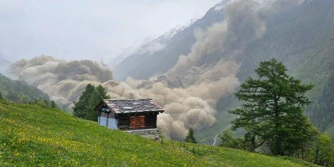 Beim grossen Gletscherabbruch sei eine Druckwelle sei deutlich spürbar gewesen. Blatten