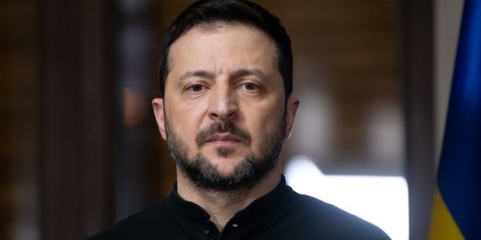 Wolodymyr Selenskyj ist der Meinung, dass Putin Angst vor dem Treffen hat. Selenskyj Ukraine Krieg
