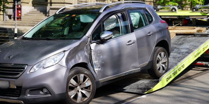 Zürich Unfall Tram Auto