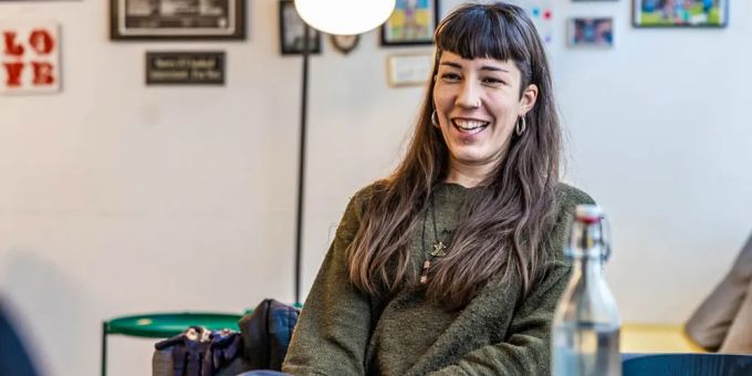 Gassenarbeiterin Melina Wälti - Nicht achtlos vorbeigehen Gassenarbeiterin Melina Wälti - Nicht achtlos vorbeigehen