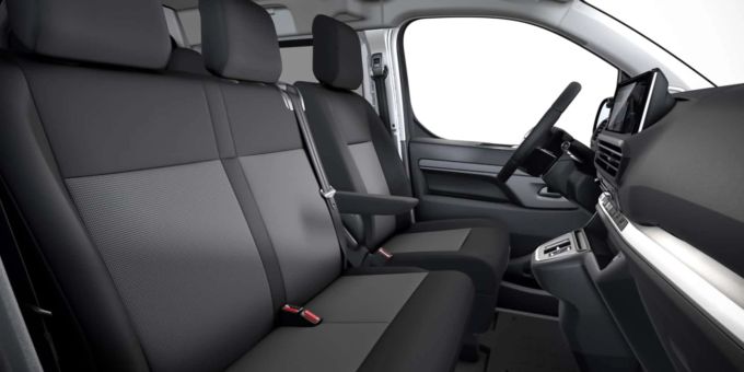 Innraum: Wie beim Ur-Typ steht Funktionalität eindeutig im Fokus. citroen-e-jumpy-type-h