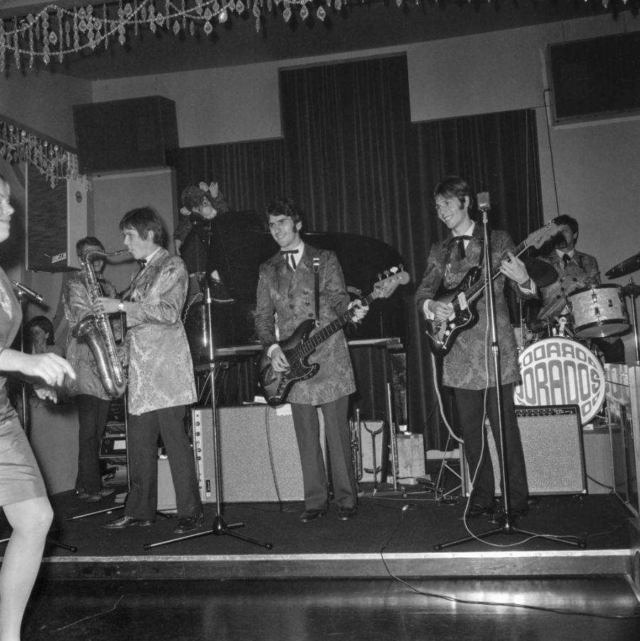 Die Band Dorados spielt bei der Wahl der Miss Travel im Mascotte 1967.