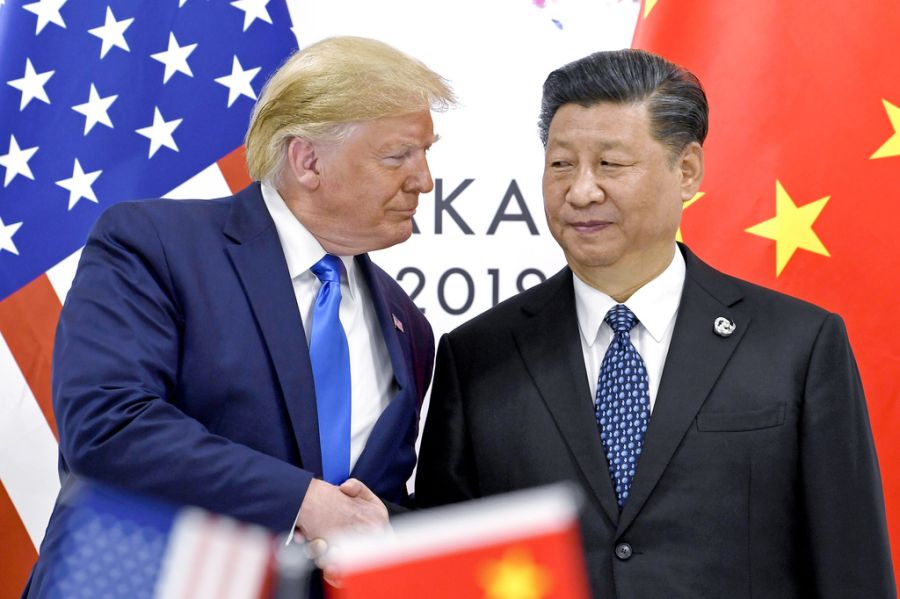 Wie es im Zollstreit zwischen den USA und China weitergeht, ist unklar. Zuletzt zeigten sich beide Parteien für Gespräche bereit. Hier Donald Trump mit Xi Jinping im Jahr 2019.