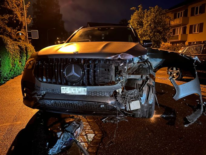 Beim Unfall entstand ein Sachschaden. Sachschaden