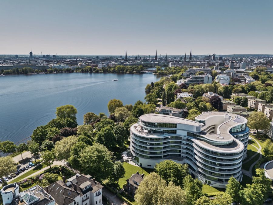 The Fontenay Hotel an der Hamburger Aussenalster.