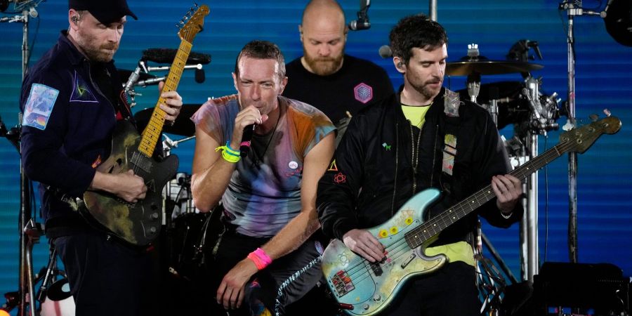 Das neue Album von Coldplay wird auch als Platte aus recycelten Plastikflaschen erscheinen.