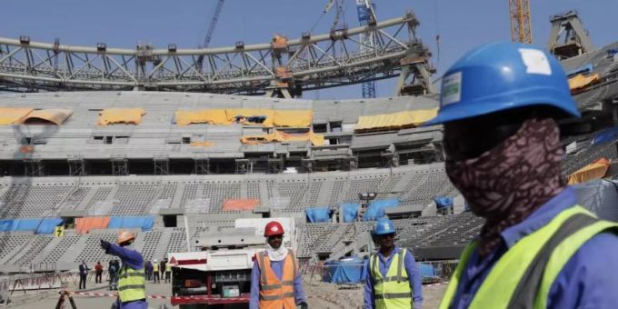 Die WM 2022 in Katar ist umstritten. Foto: Hassan Ammar/AP/dpa Die WM 2022 in Katar ist umstritten. Foto: Hassan Ammar/AP/dpa