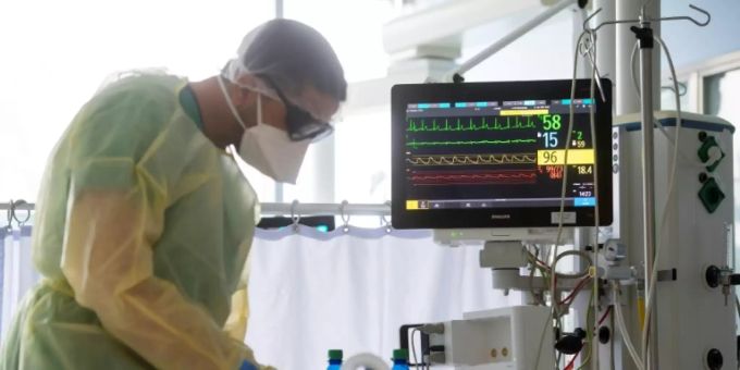 Intensivpflegekraft in Krankenhaus in Freising Intensivpflegekraft in Krankenhaus in Freising