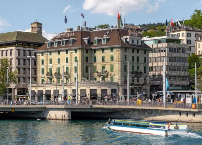 Das Central Plaza liegt unmittelbar neben dem Hauptbahnhof Zürich. central plaza coronavirus