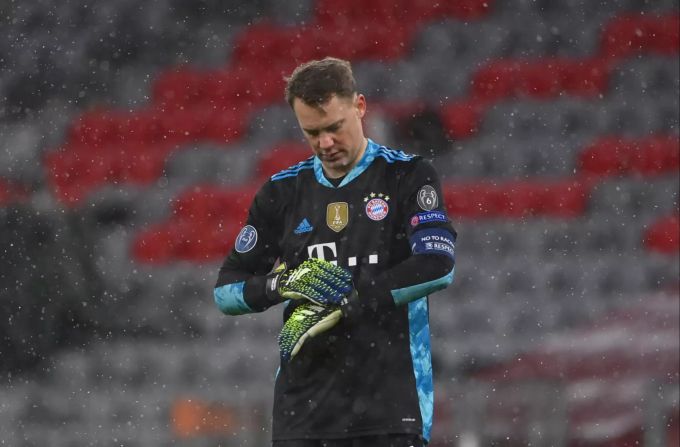 Manuel Neuer, Goalie von Bayern München, im Spiel seiner Mannschaft gegen Paris Saint-Germain. Manuel Neuer