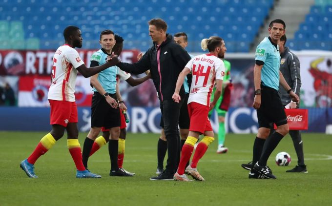 Dayot Upamecano wechselt im Sommer ebenfalls zu Bayern München. Bayern München