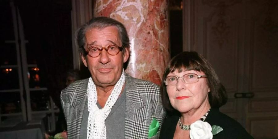 Star-Fotograf Helmut Newton und seine Ehefrau June (2001). Foto: Fotoreport/Laureus Pool/ dpa/dpa